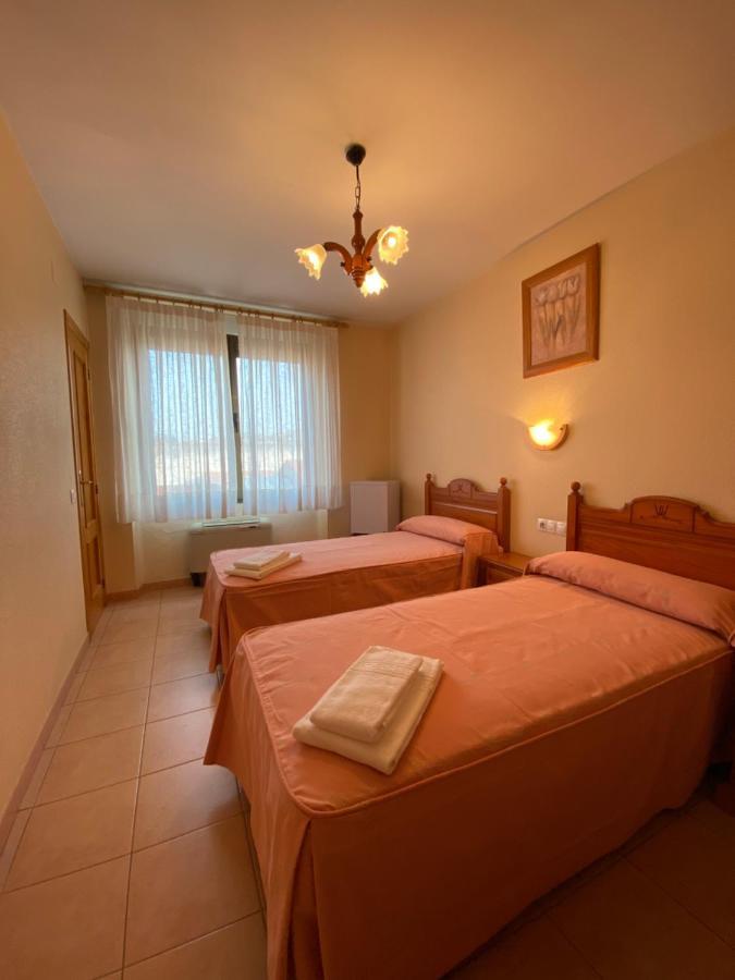 Ciudad-Rodrigo Hostal Jose Mari מראה חיצוני תמונה