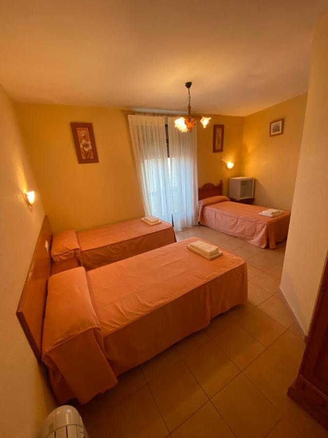Ciudad-Rodrigo Hostal Jose Mari מראה חיצוני תמונה