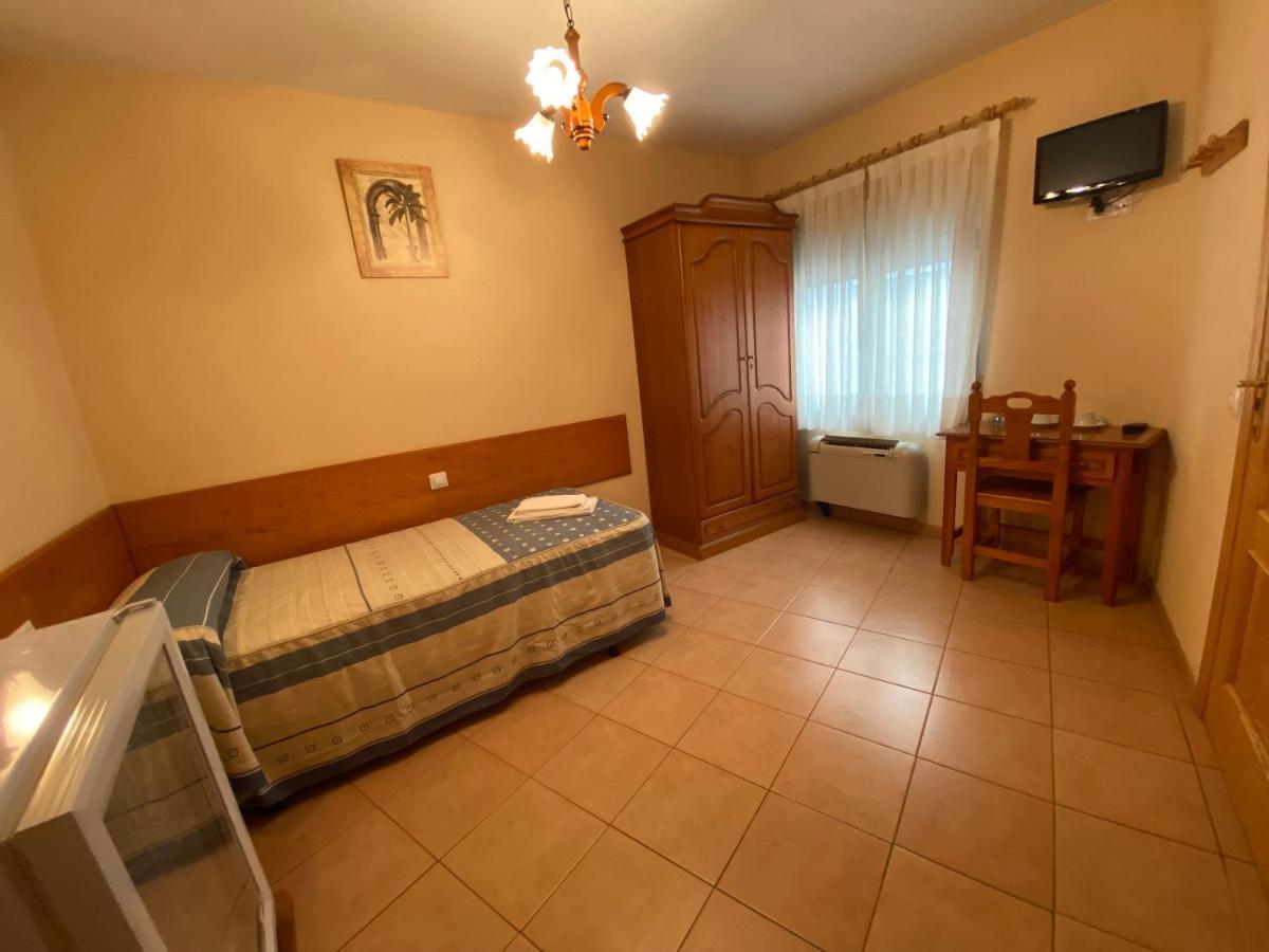 Ciudad-Rodrigo Hostal Jose Mari מראה חיצוני תמונה