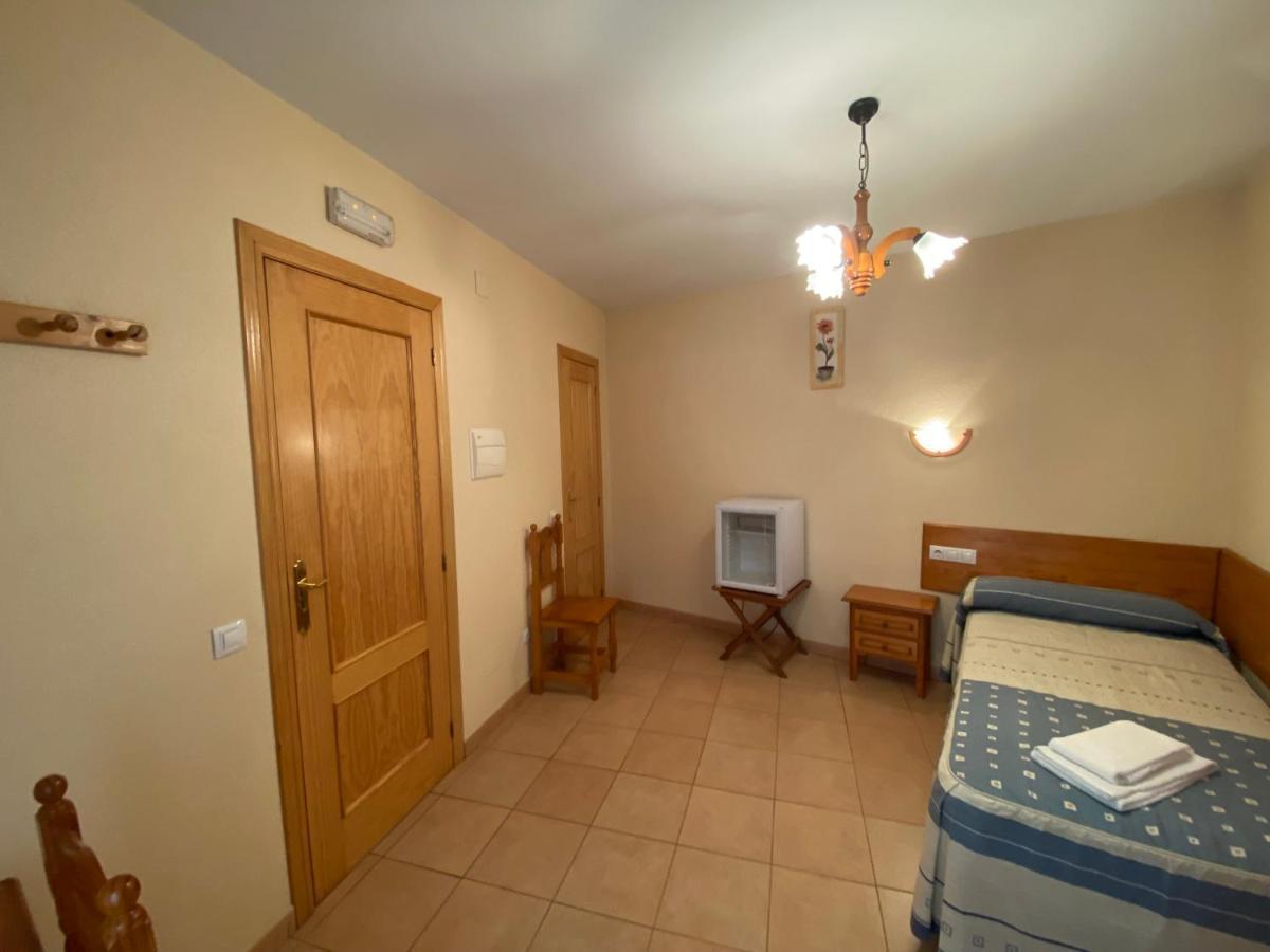 Ciudad-Rodrigo Hostal Jose Mari מראה חיצוני תמונה