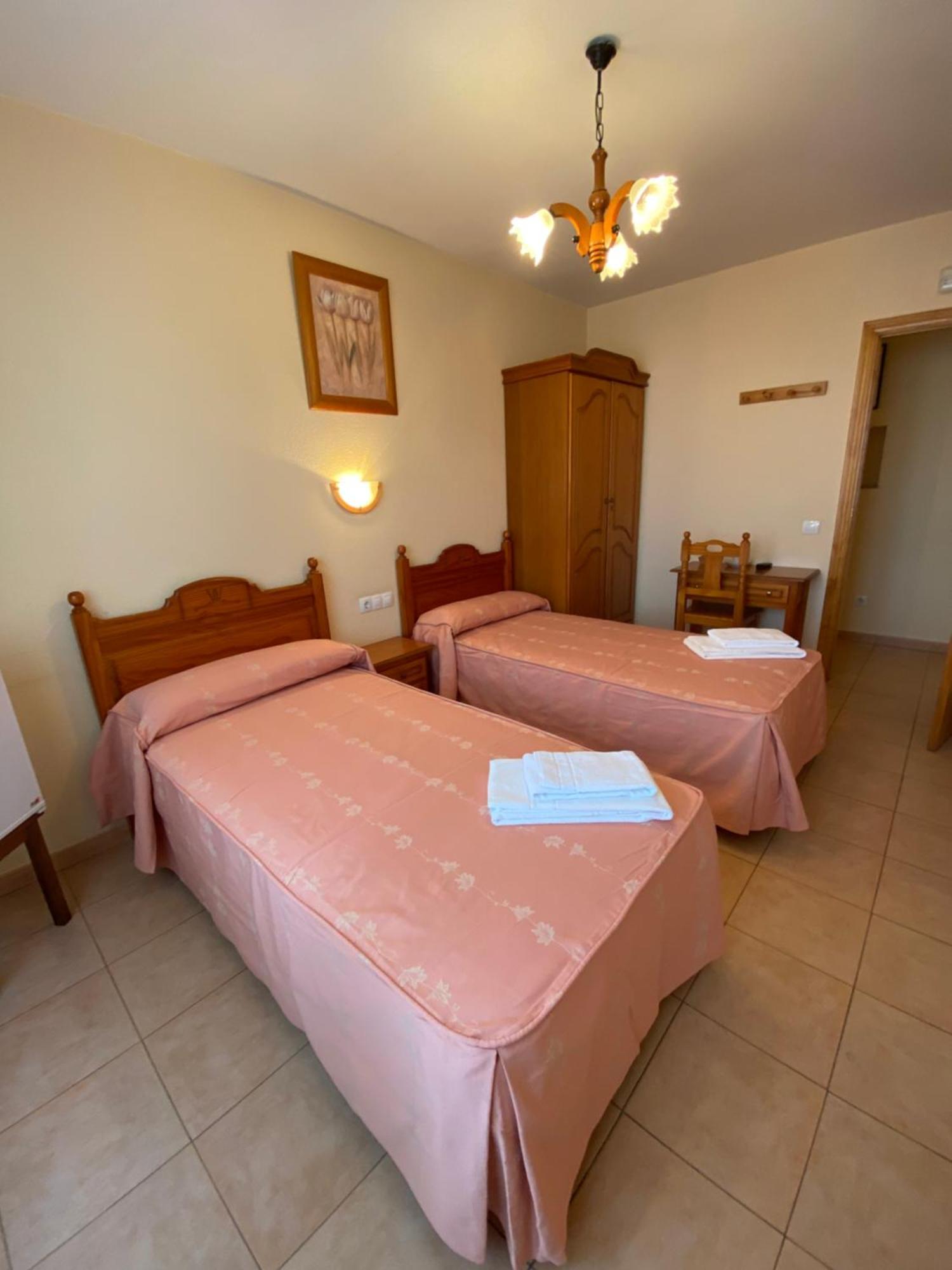 Ciudad-Rodrigo Hostal Jose Mari מראה חיצוני תמונה