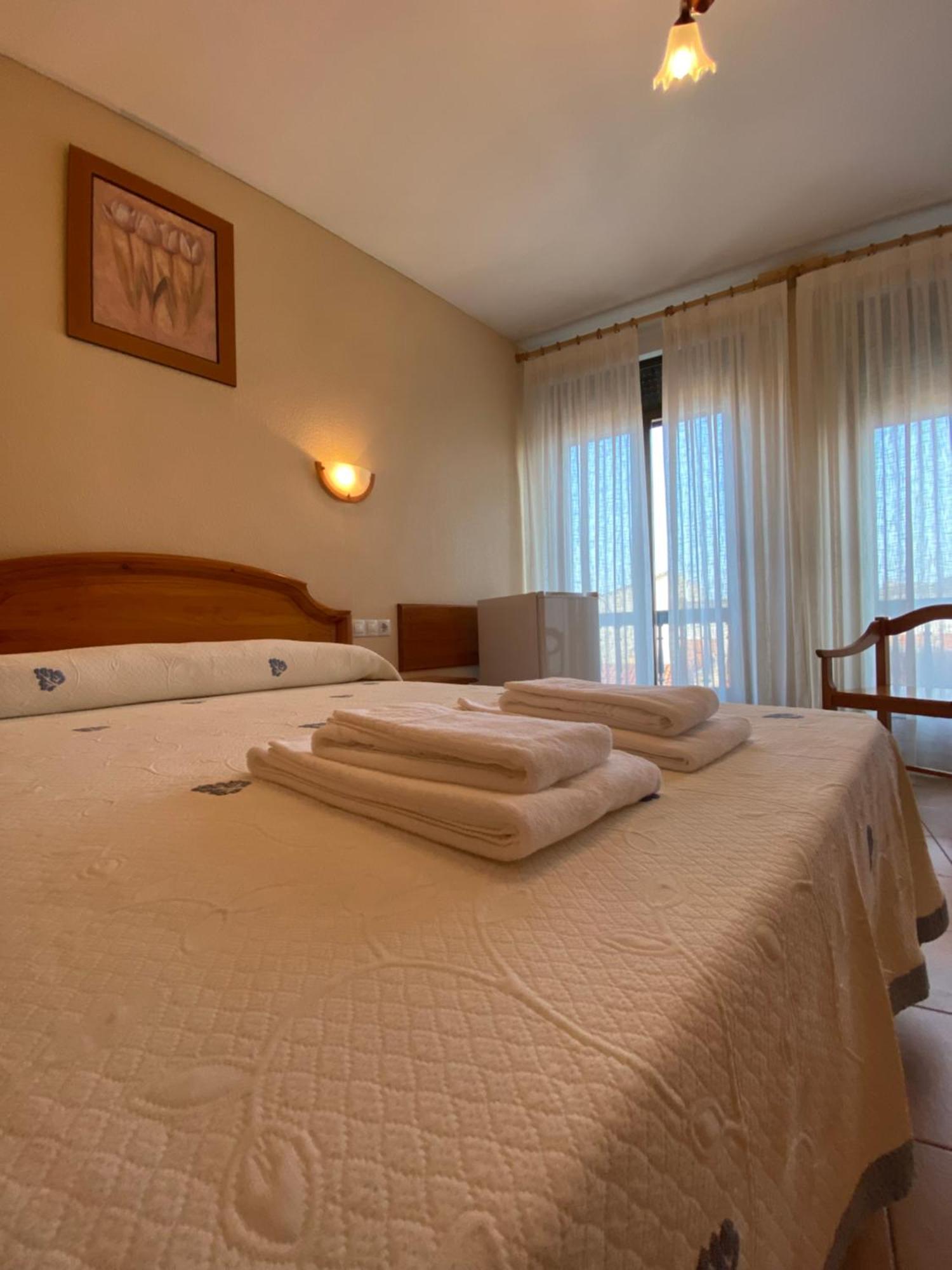 Ciudad-Rodrigo Hostal Jose Mari מראה חיצוני תמונה